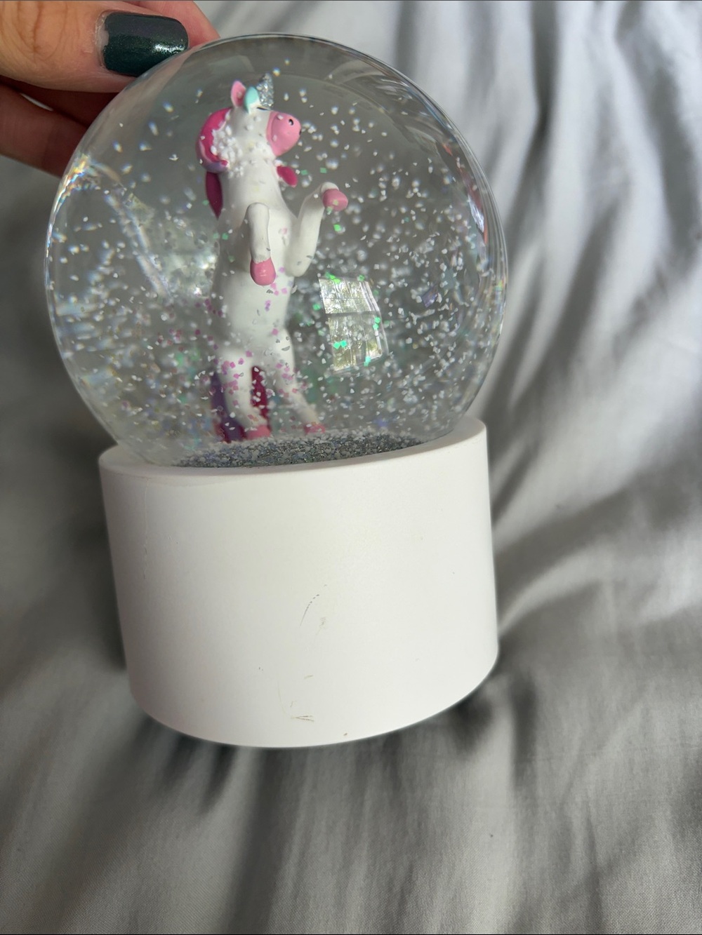 Unicorn Snow Globe and Music Player - Picture 2 of 3